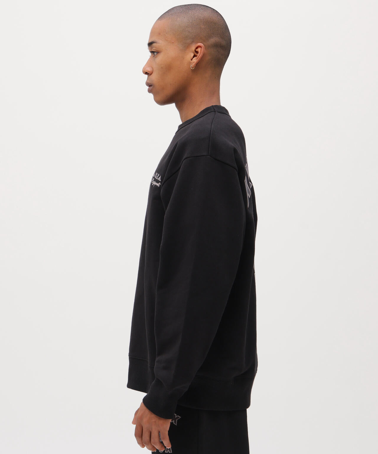 《直営店限定》VARSITY FLAG CREW NECK SWEAT