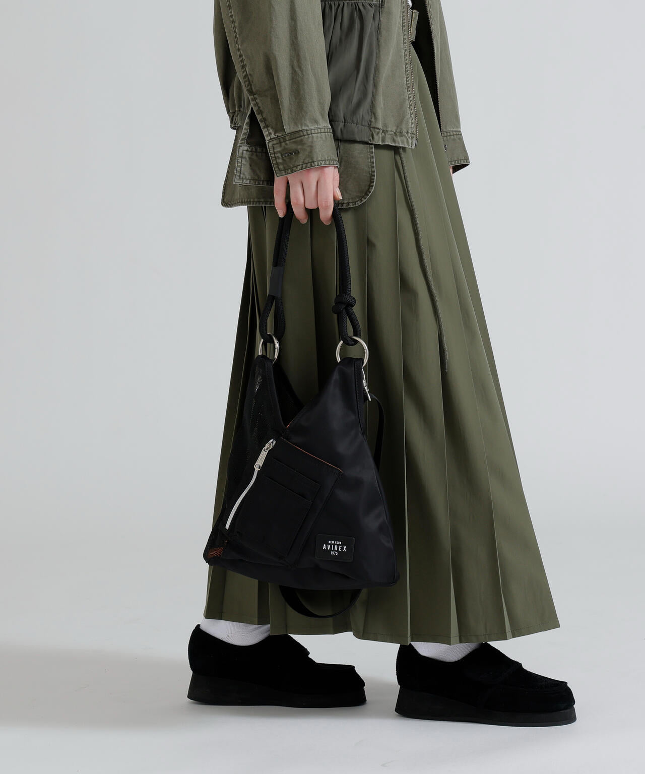 《直営店限定》MINI MESH TRIANGLE BAG