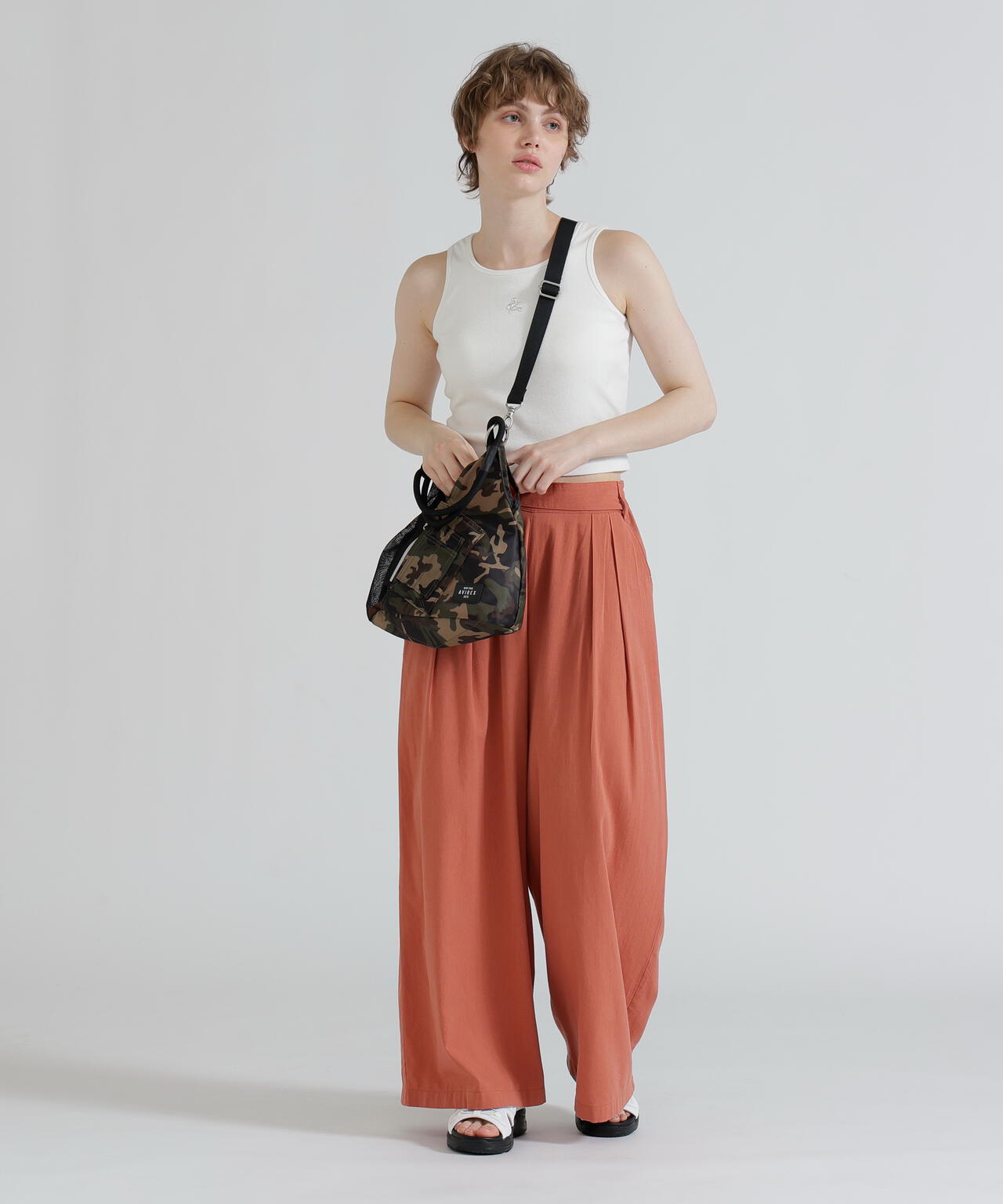 《直営店限定》MINI MESH TRIANGLE BAG