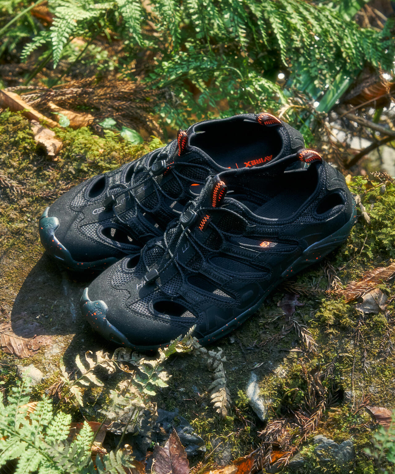 《AVIREX × INOV8》SANDAL / レコライト 190 UNI