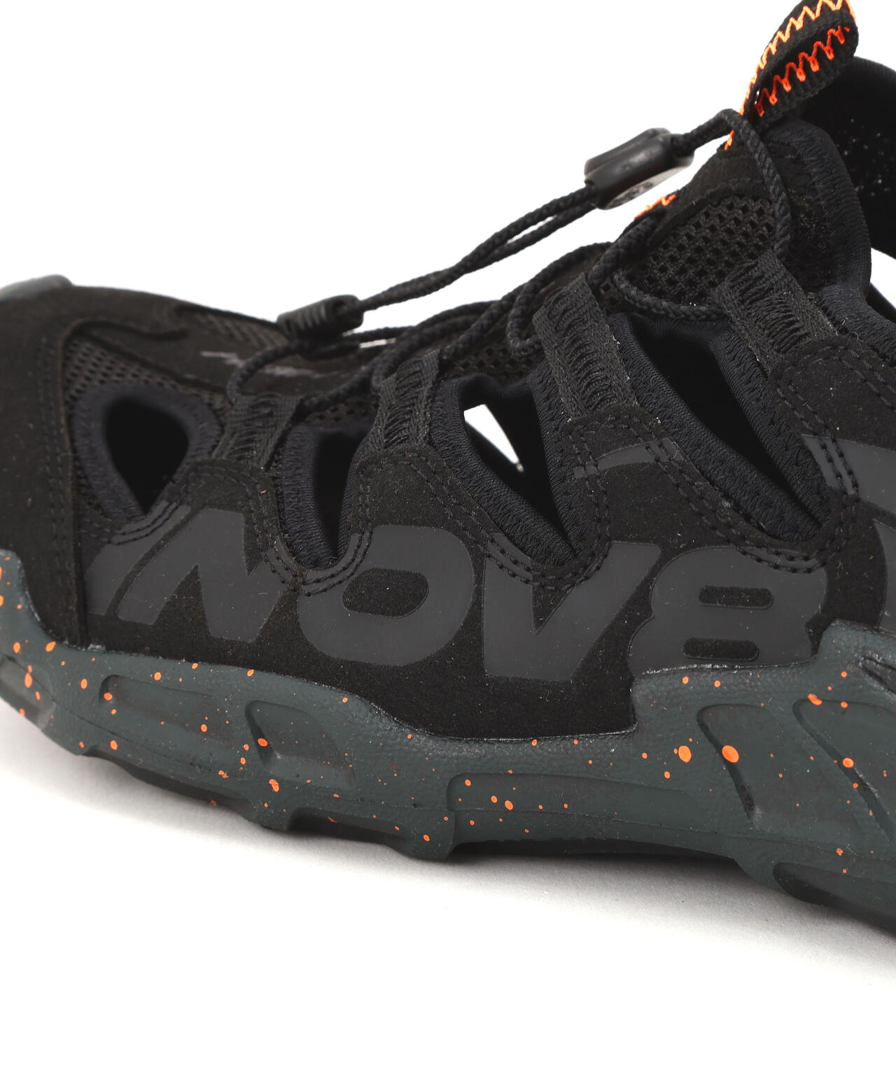 《AVIREX × INOV8》SANDAL / レコライト 190 UNI