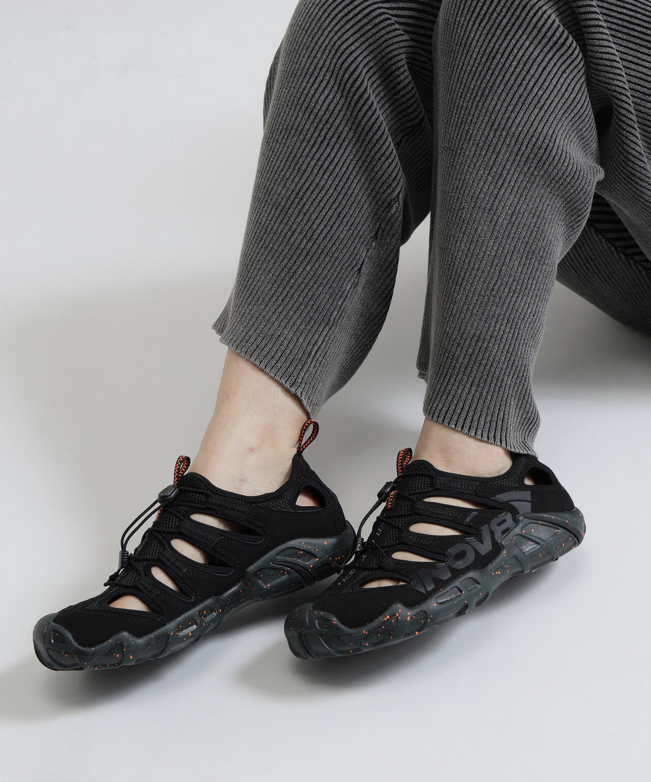 《AVIREX × INOV8》LADIE’S SANDAL / レコライト 190 UNI