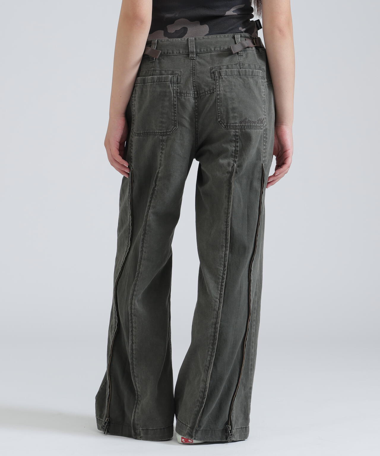 《NAVAL COLLECTION》POCKET DETAILE PANTS