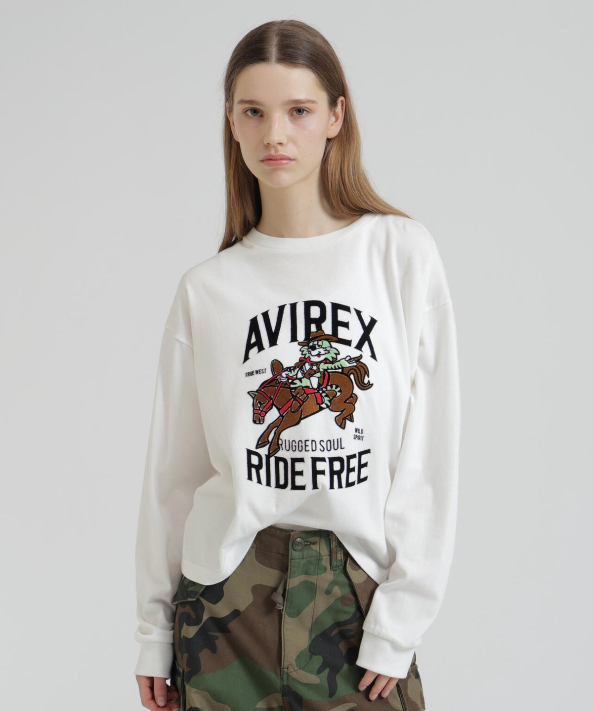 《WOMAN》FLOCKY PRINT TOMCAT T-SHIRT