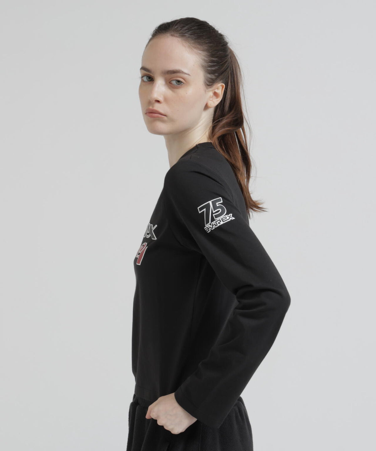 173cm B:80 W:57 H:88 着用サイズ：M