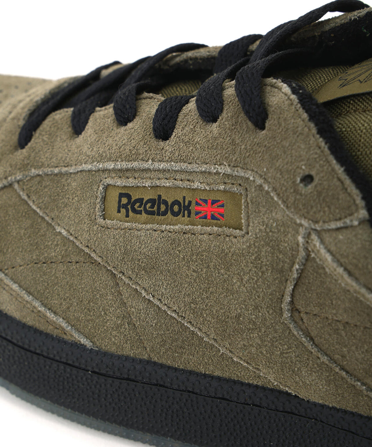 《AVIREX × Reebok》CLUB C ”MODERN SAGE COLLECTION”