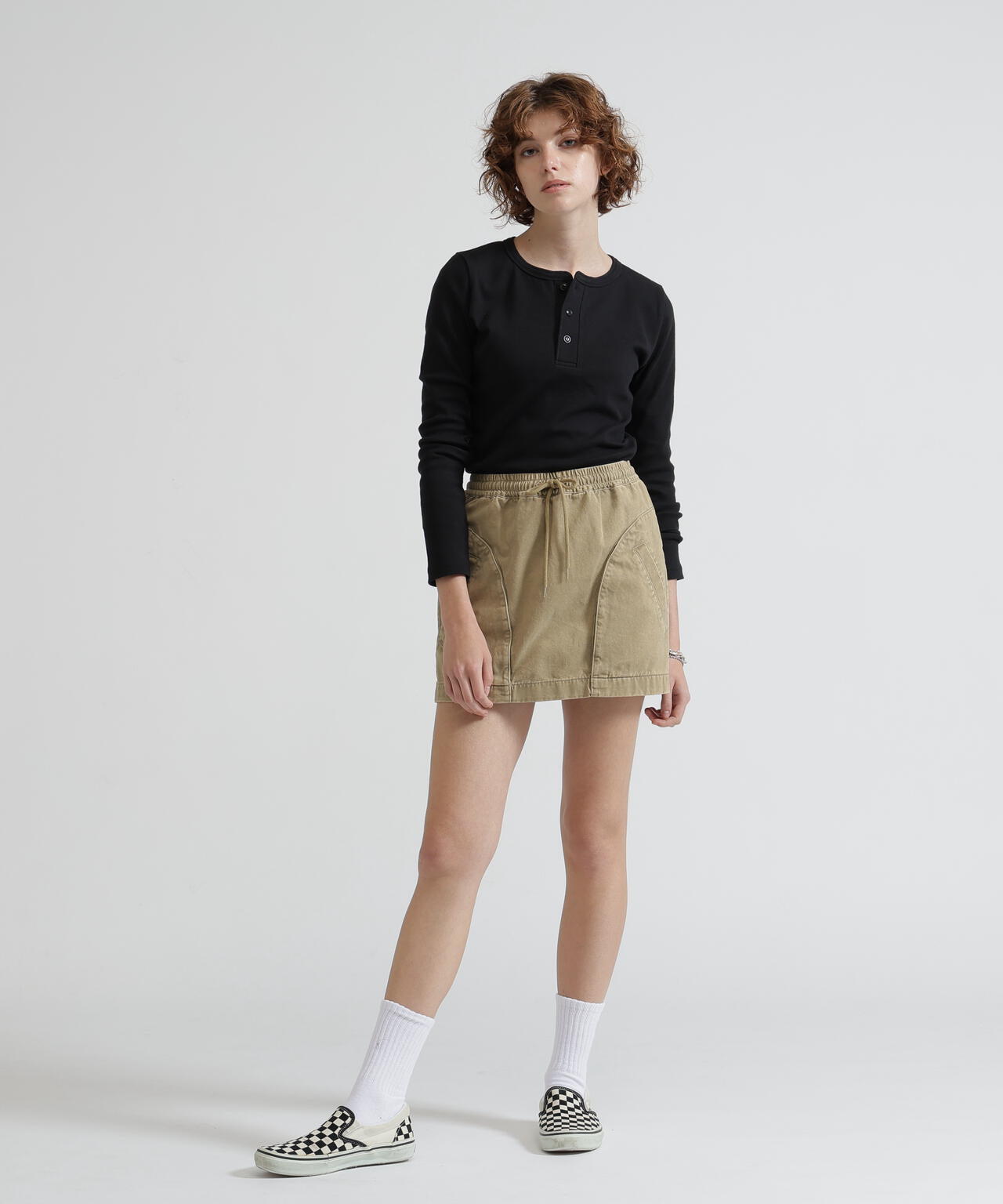 《DAILY/デイリー/WOMAN》L/S HENLEY NECK T-SHIRT