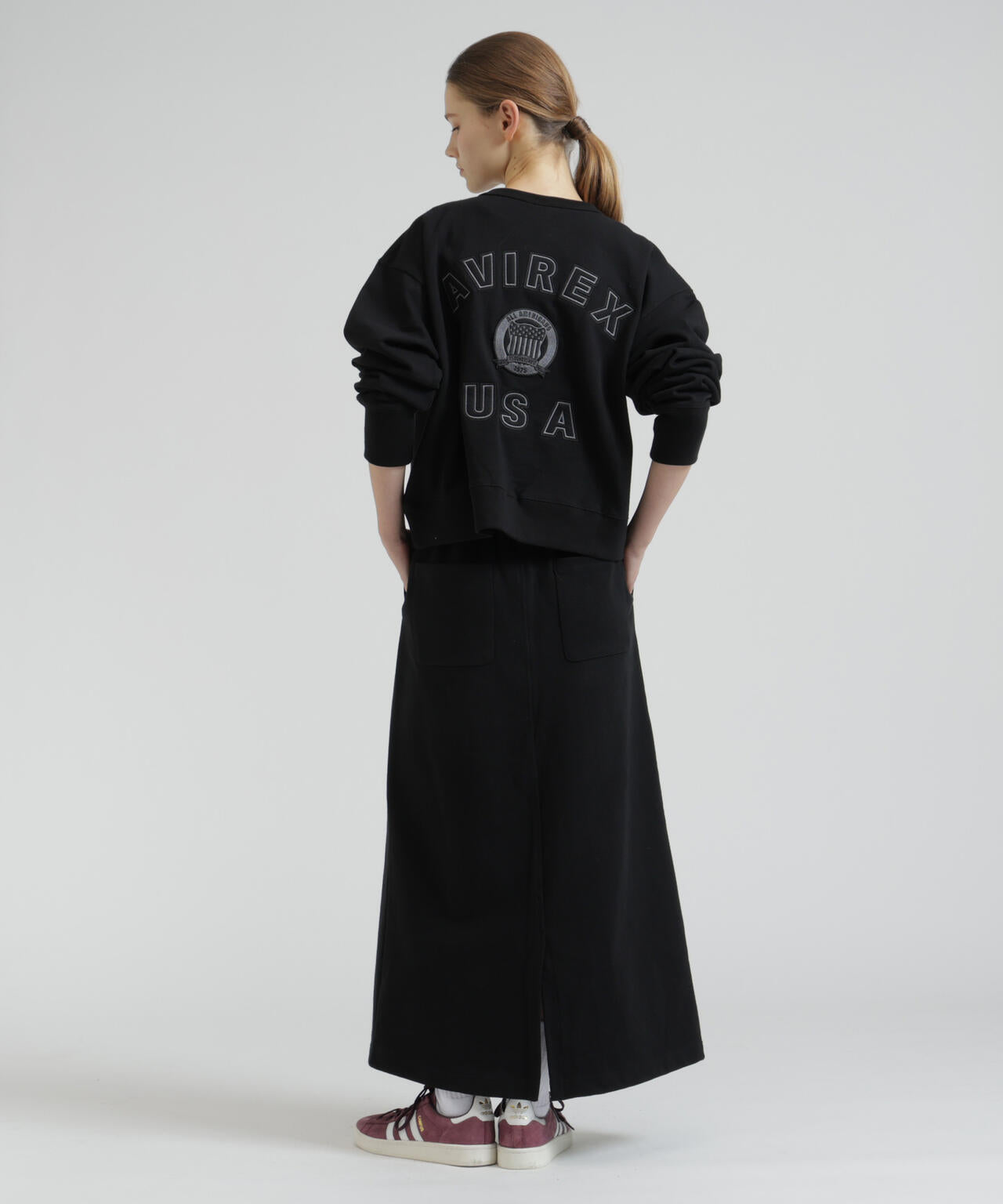 《WOMAN》SIGNATURE VARSITY LOGO SWEAT
