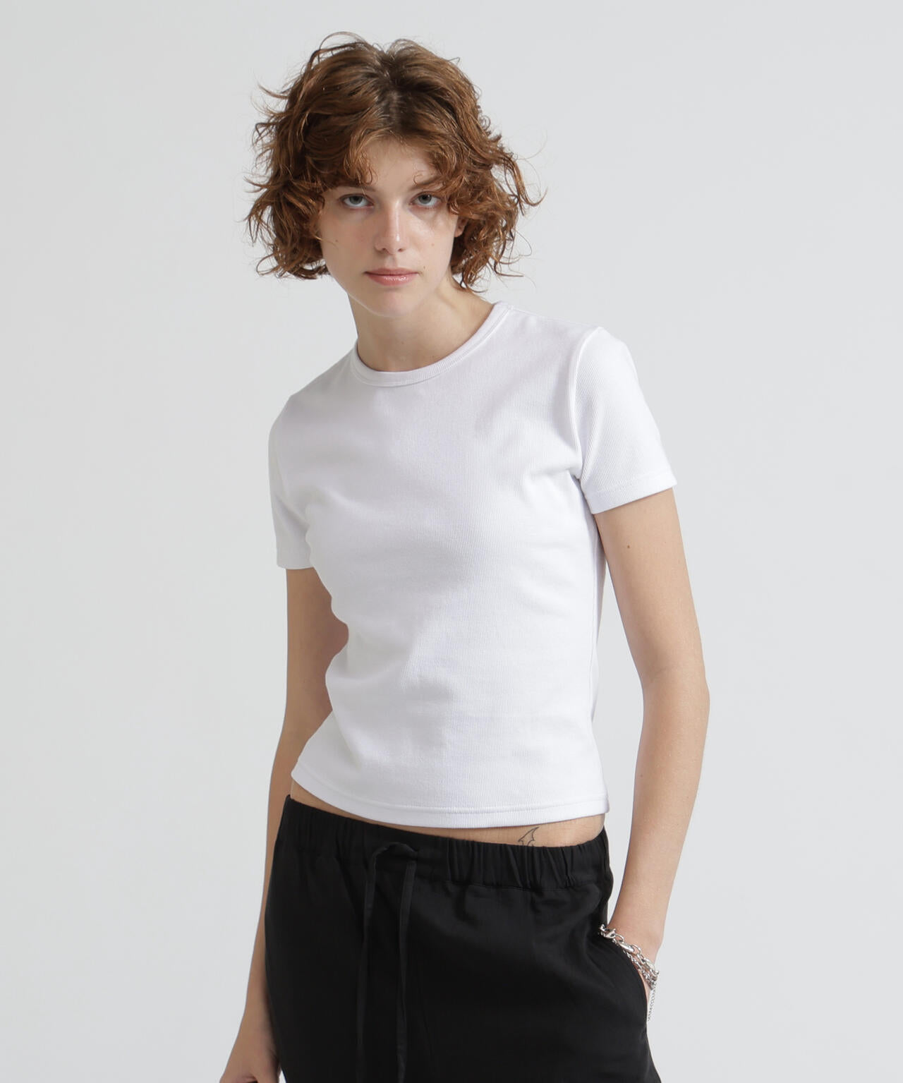《DAILY/デイリー/WOMAN》 S/S CREW NECK T-SHIRT