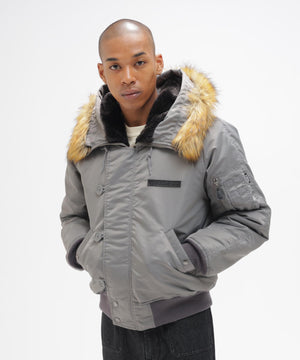 H:178cm C:90cm W:68cm H:94cm 着用サイズ：L