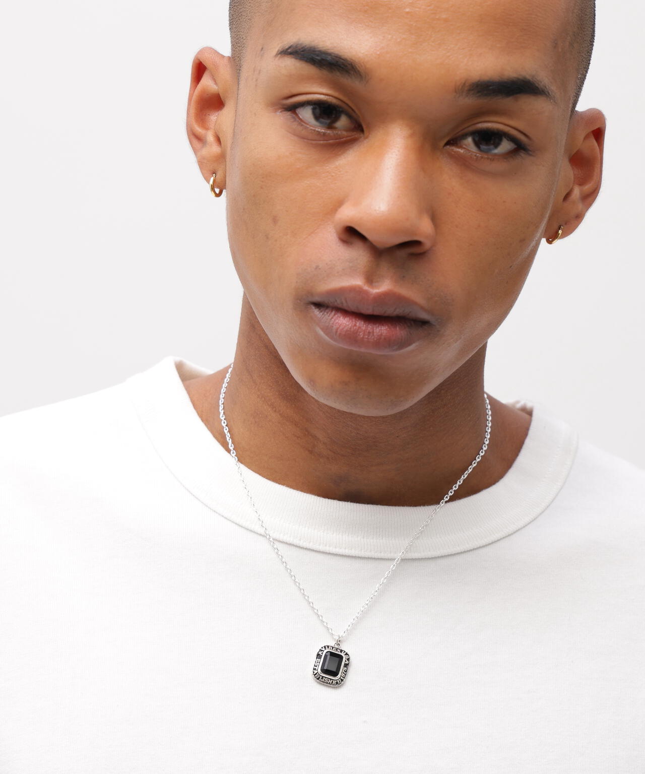 《AVIREX by J.H.M CO.，LTD.》STERLING SILVER COLLEGE NECKLACE ONYX ”USAF”