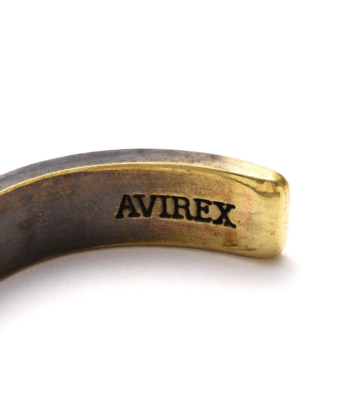 《AVIREX × STUDEBAKER METALS》THOMPSON CUFF BANGLE AR ”BRASS PATINA”