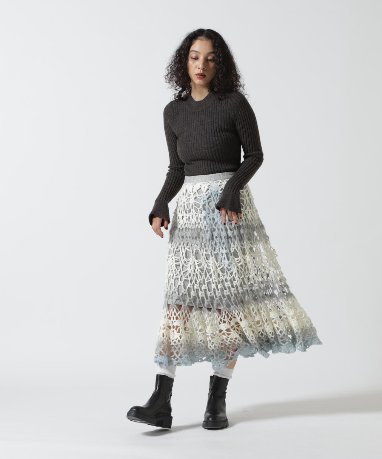 (un)decided/アンディサデッド/Complex Gradient Crochet Knit