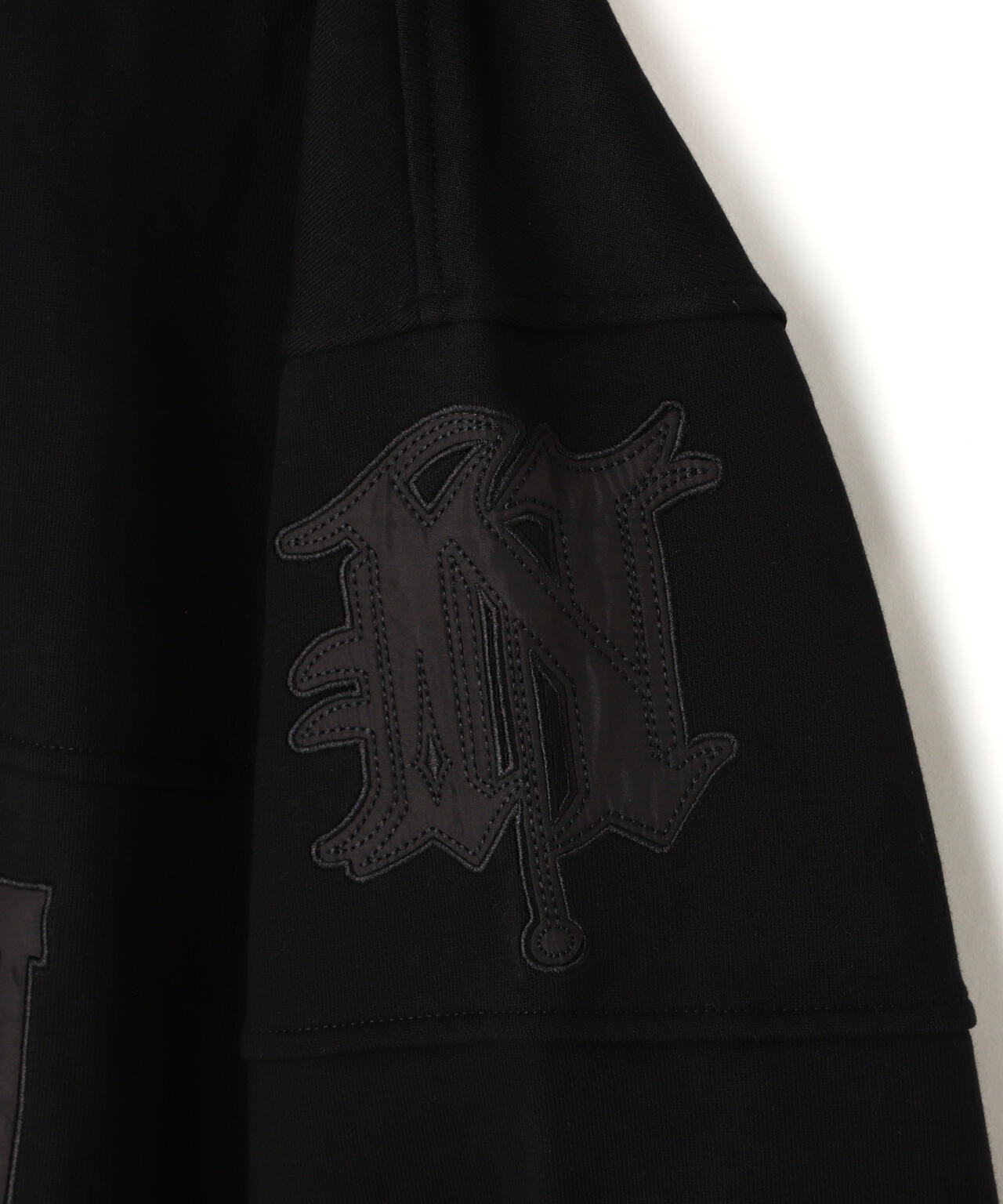 UNKNOWN LONDON/アンノウンロンドン/COLLARED CREWNECK  SWEAT