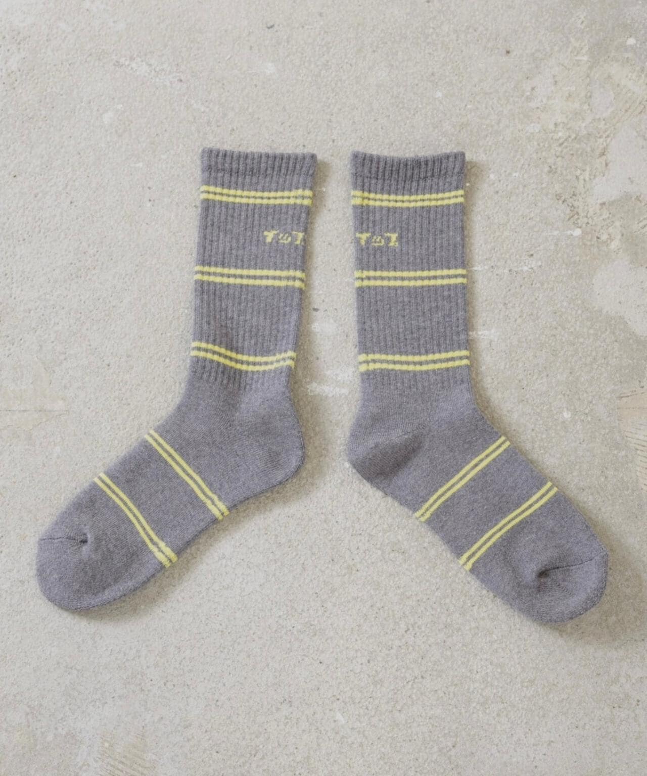 yipyip/イップイップ/BORDER SOCKS