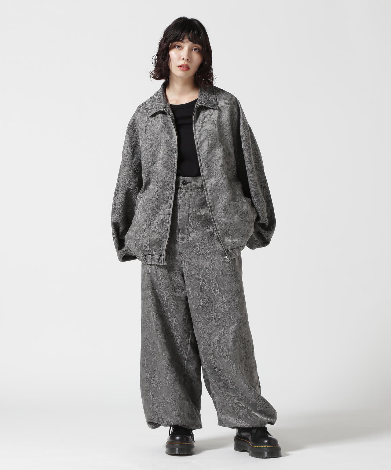 Chica/チカ/FLORAL JAQUARD PIGMENT WIDE PANTS