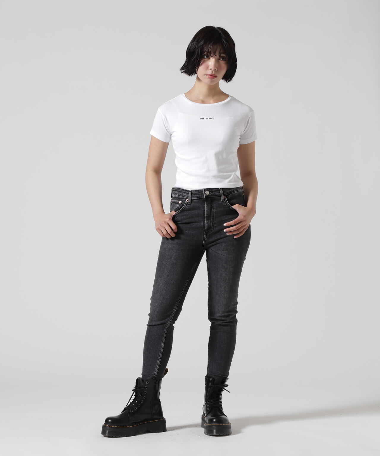 WHITELAND/ホワイトランド/CHIBI TEE