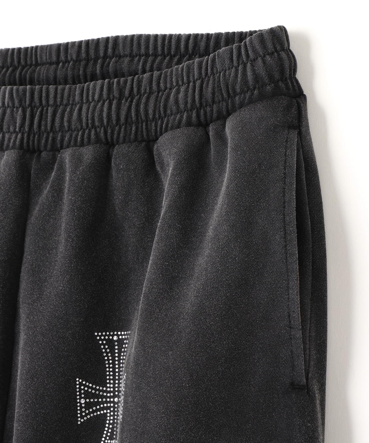 UNKNOWNLONDON/アンノウンロンドン/OUTLINE RHINESTONE SWEAT PANTS