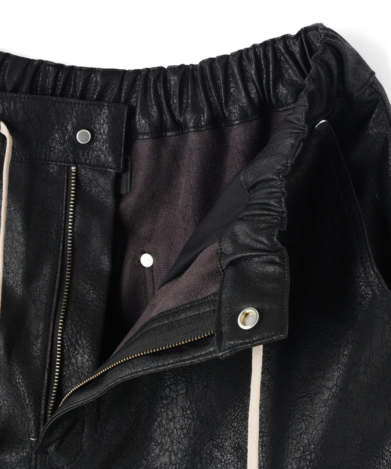DankeSchon/ダンケシェーン/PULEATHER CARGO SHORTS