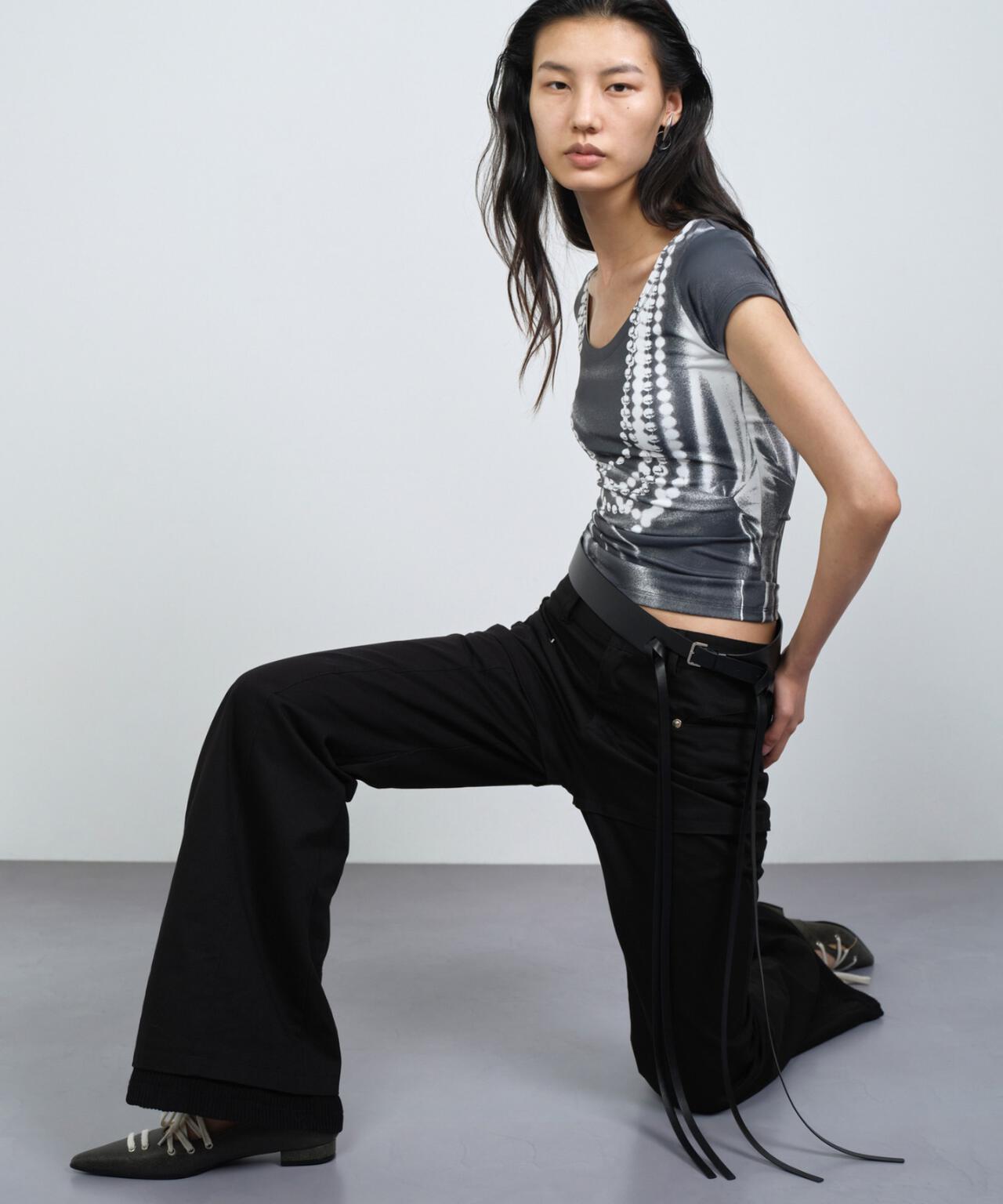 NACHE/ナチェ/PEARL NECKLACE PRINTED T-SHIRT