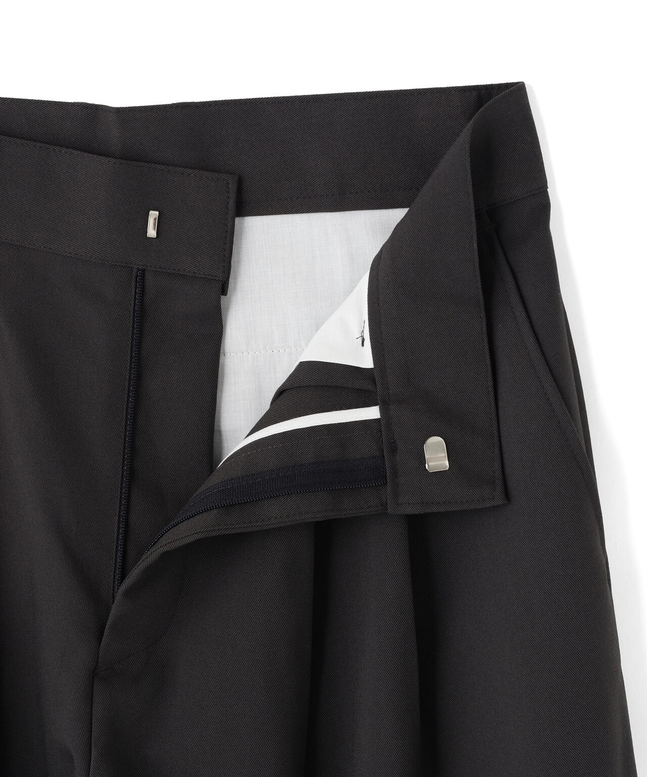 SIS/エスアイエス/Loose Fit Slacks