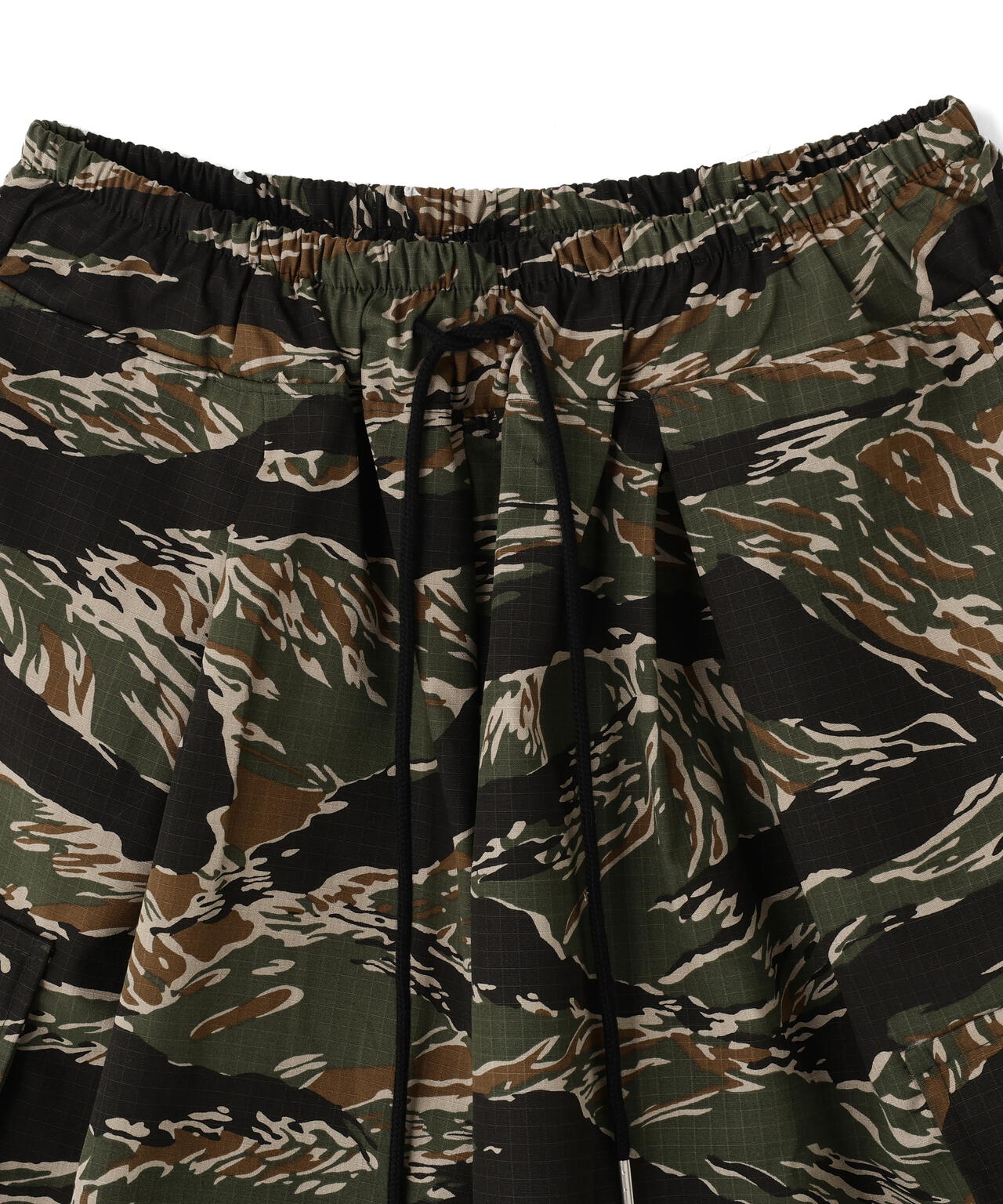 Torenia/トレニア/Camo Short Pants