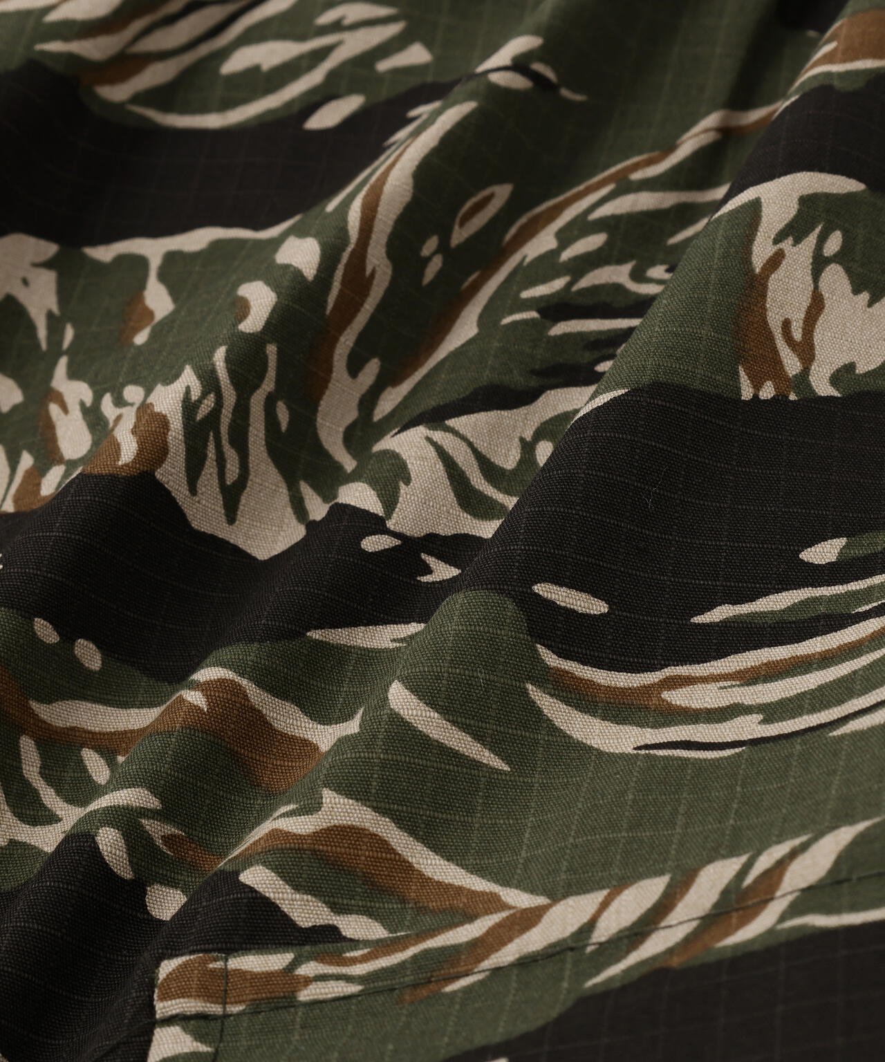 Torenia/トレニア/Camo Short Pants