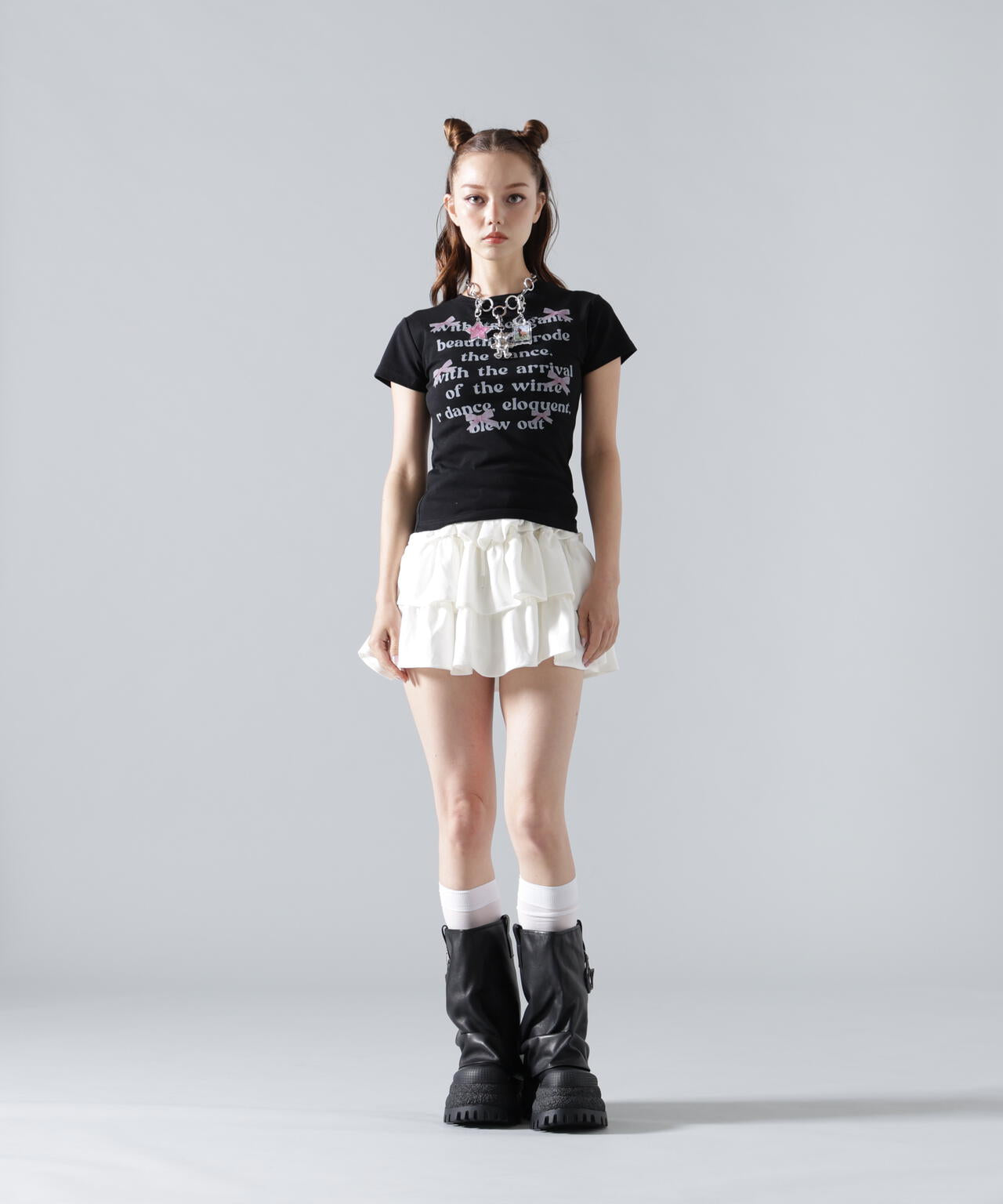 160cm B:78 W:57 H:82