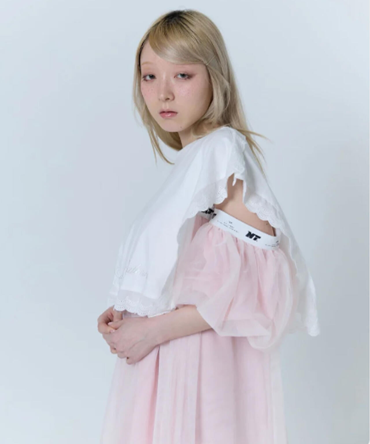 neith./ネイス/Handkerchief 2D Top