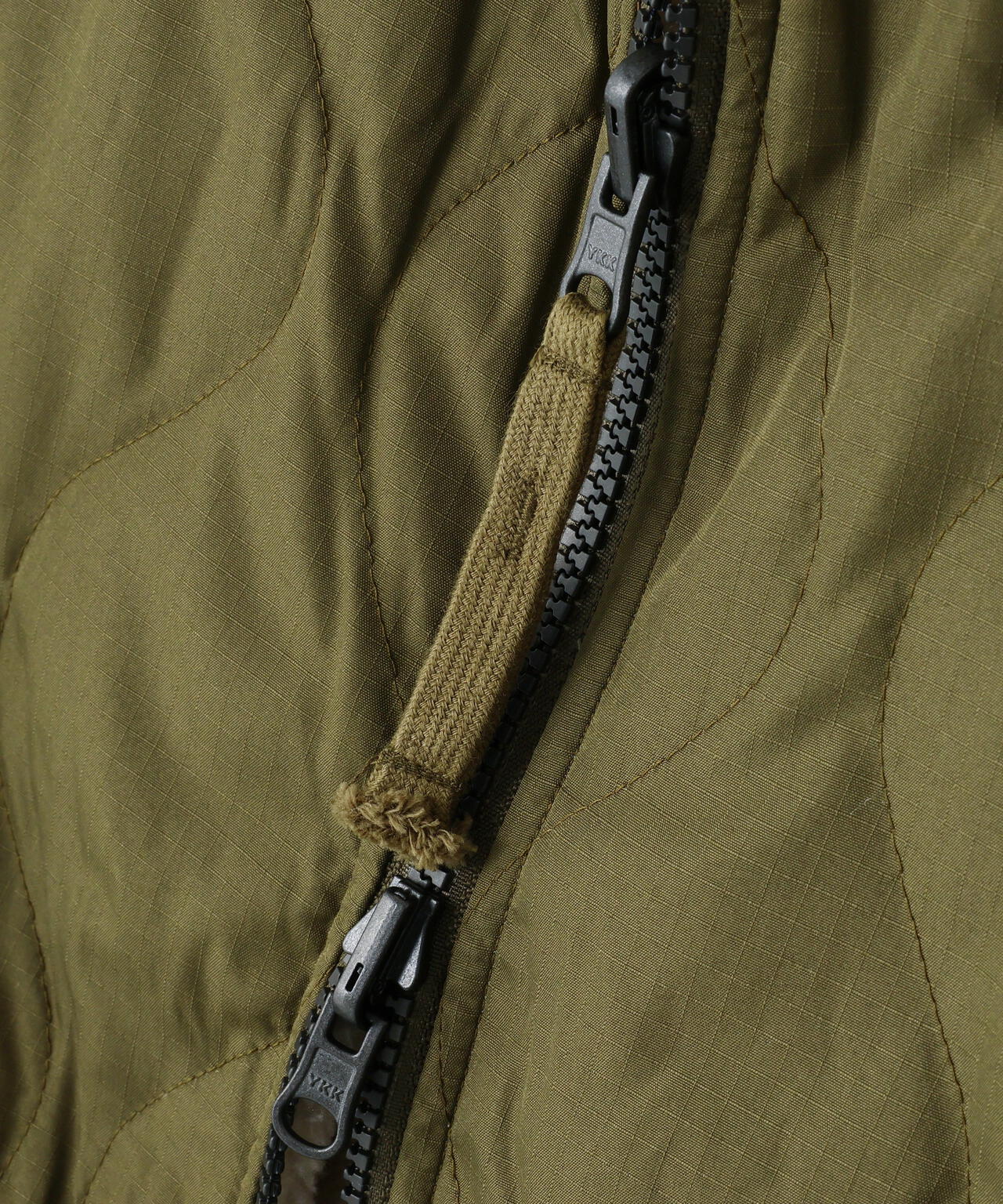 ＴＡＩＯＮ／ＤＯＷＮ＋ＢＯＡ　ＨＩ　ＶＥＳＴ