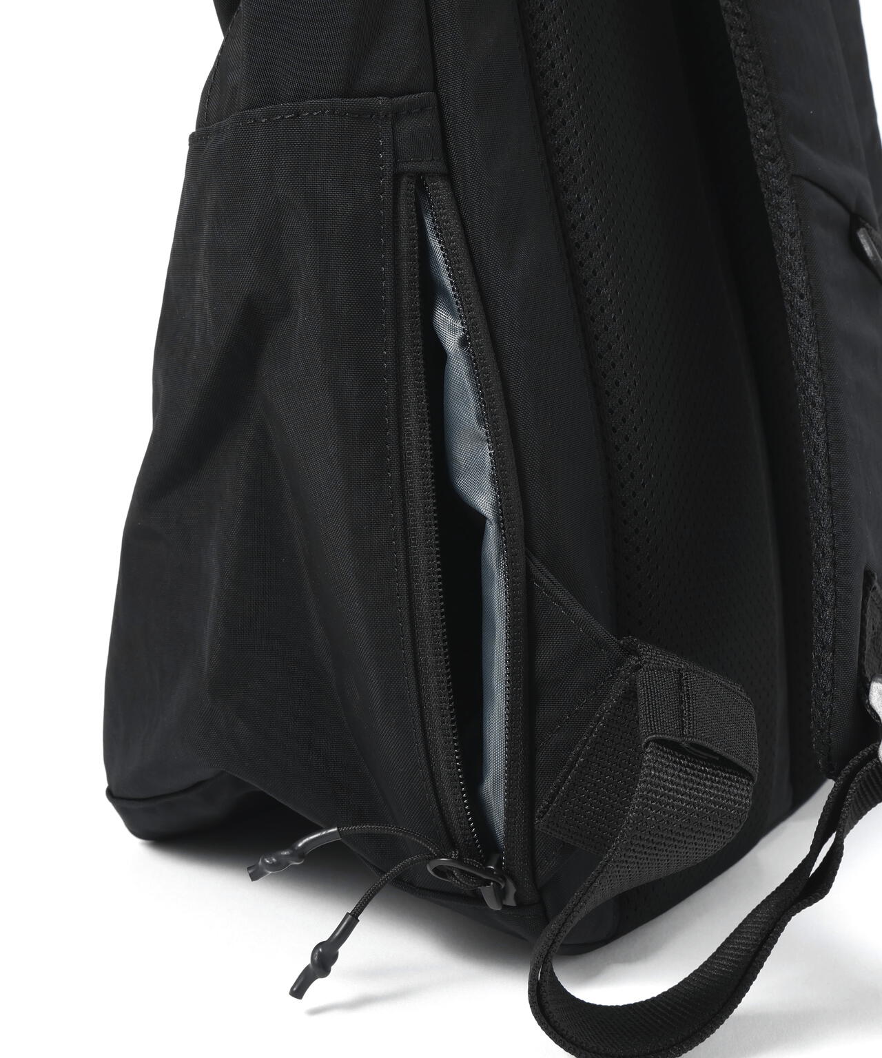 +phenix/プラスフェニックス/SWIFT BACKPACK