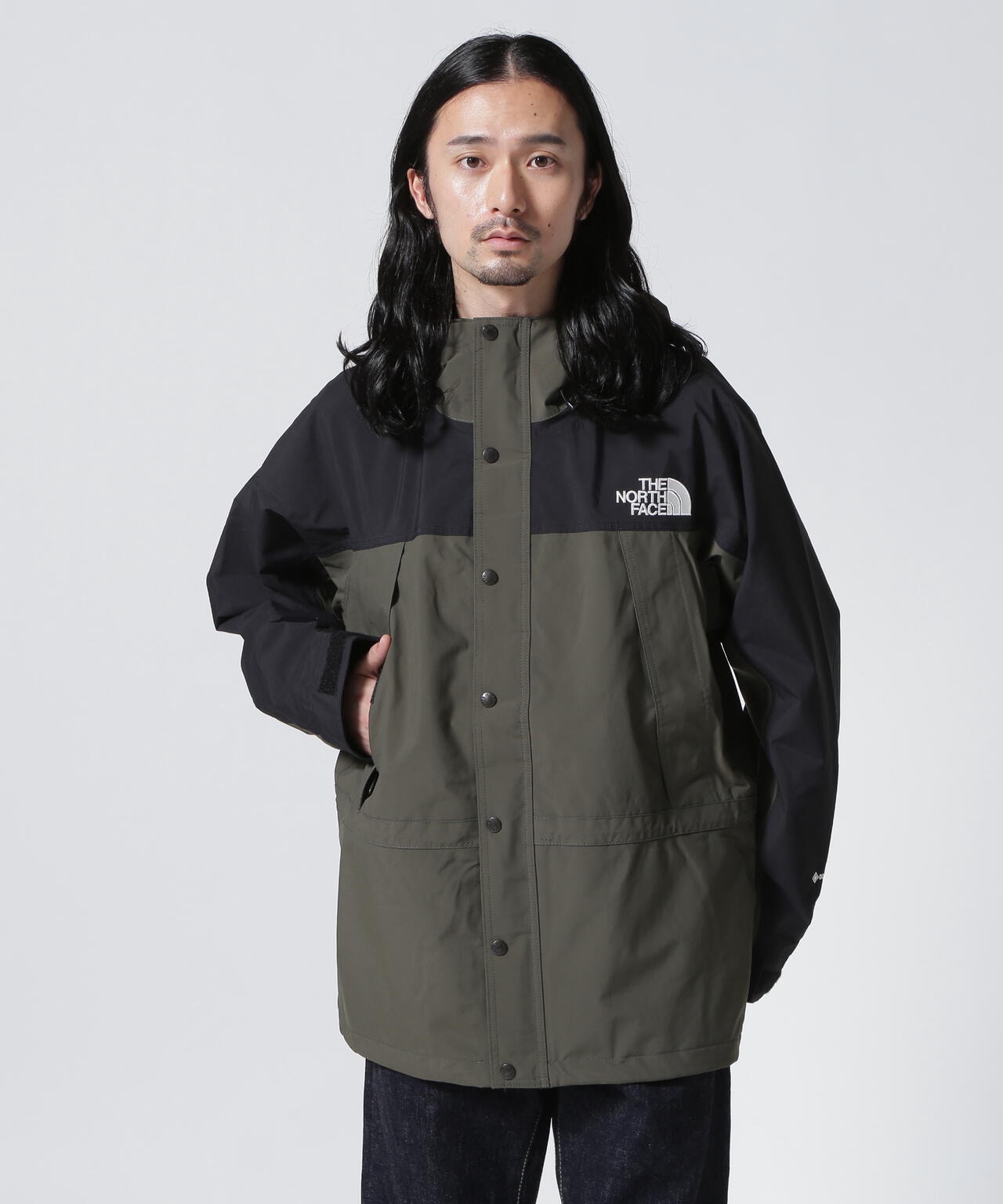 THE NORTH FACE(ザ・ノース・フェイス)　Mountain Light Jacket