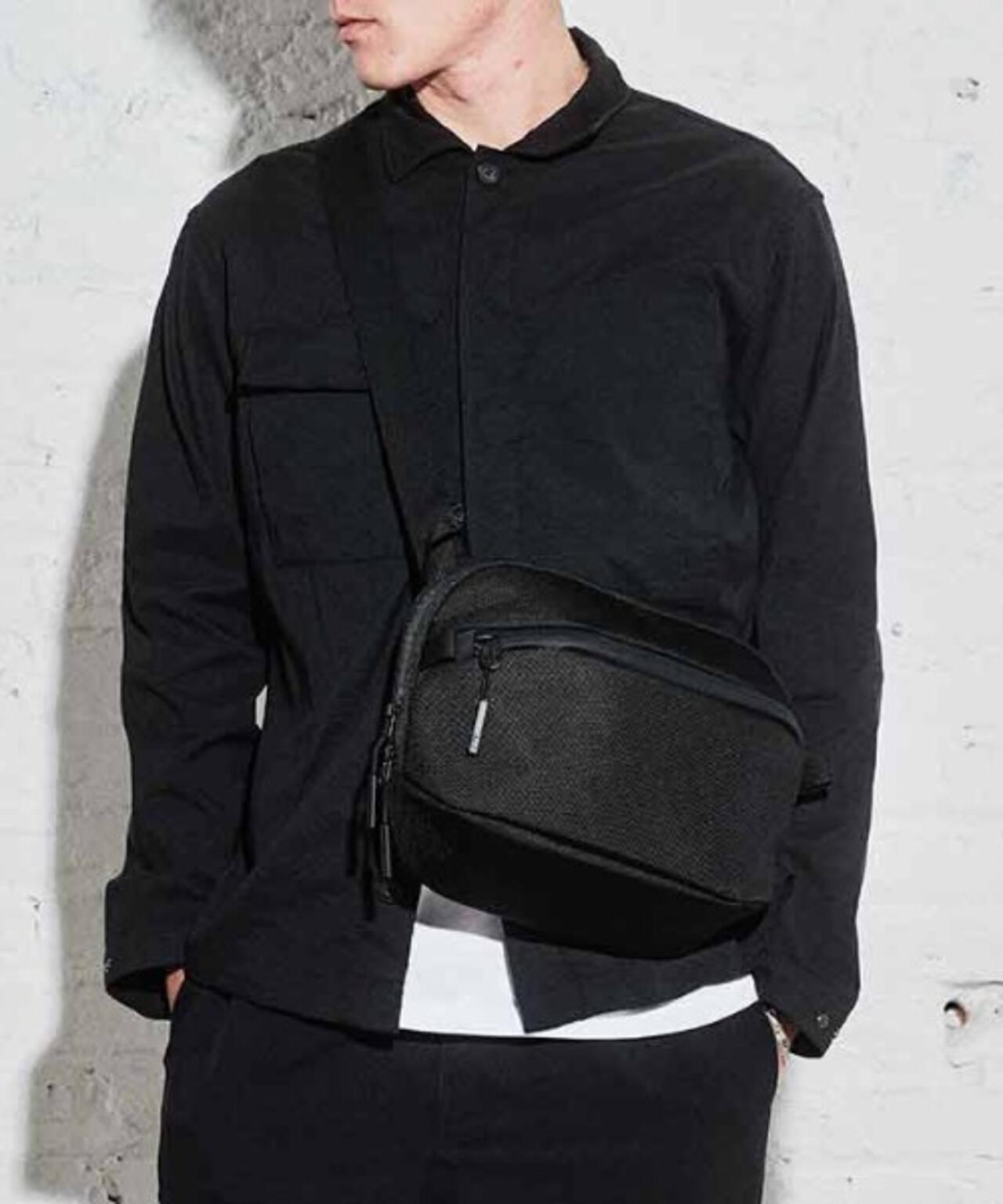 Aer（エアー）Day Sling 3 Max BLACK