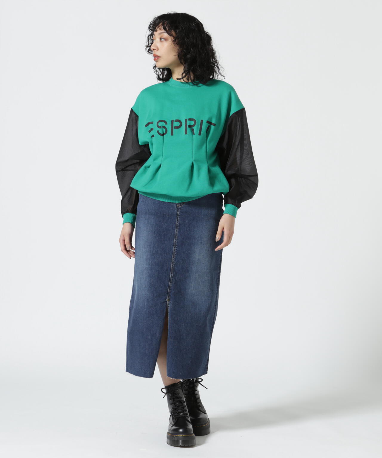 SURT（サート）フロントスリットスカート