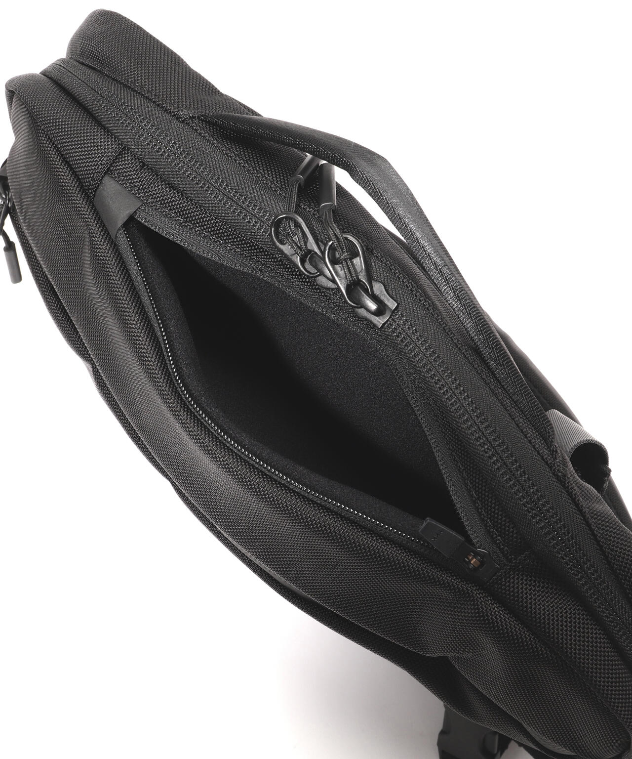 Aer（エアー）Travel Sling 2 Black AER-21013