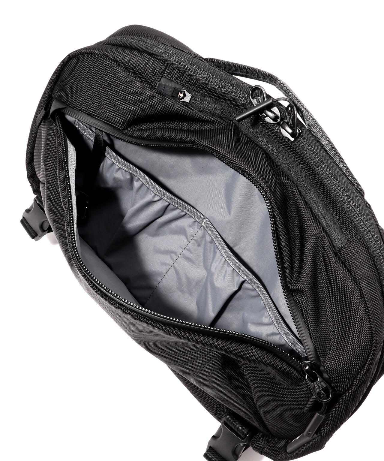 Aer（エアー）Travel Sling 2 Black AER-21013