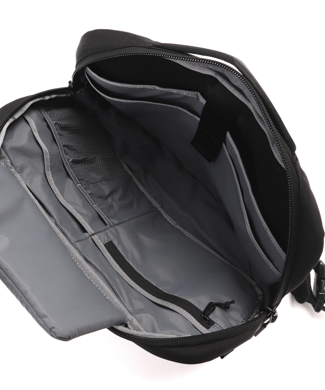 Aer（エアー）Travel Sling 2 Black AER-21013