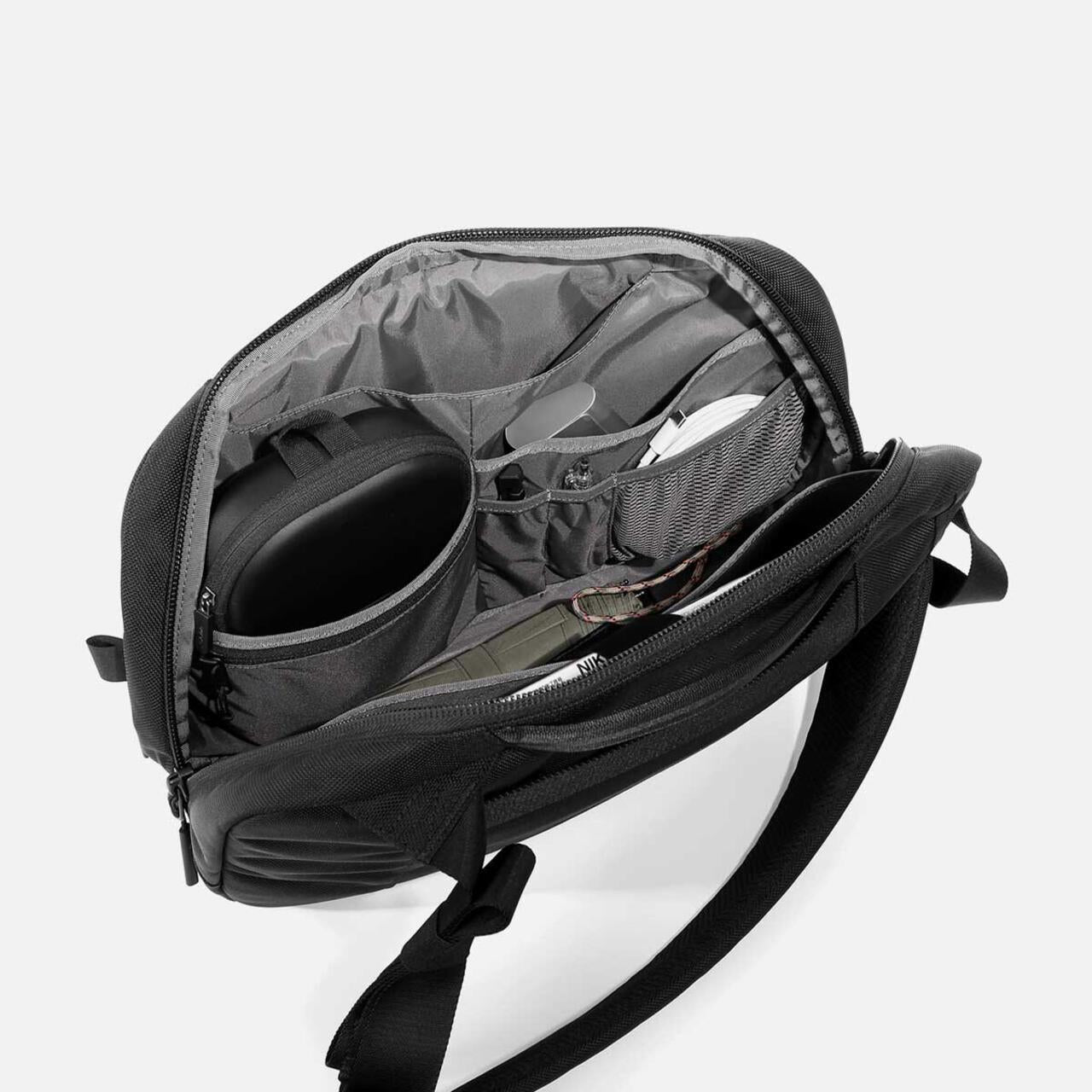 Aer（エアー）Travel Sling 2 Black AER-21013