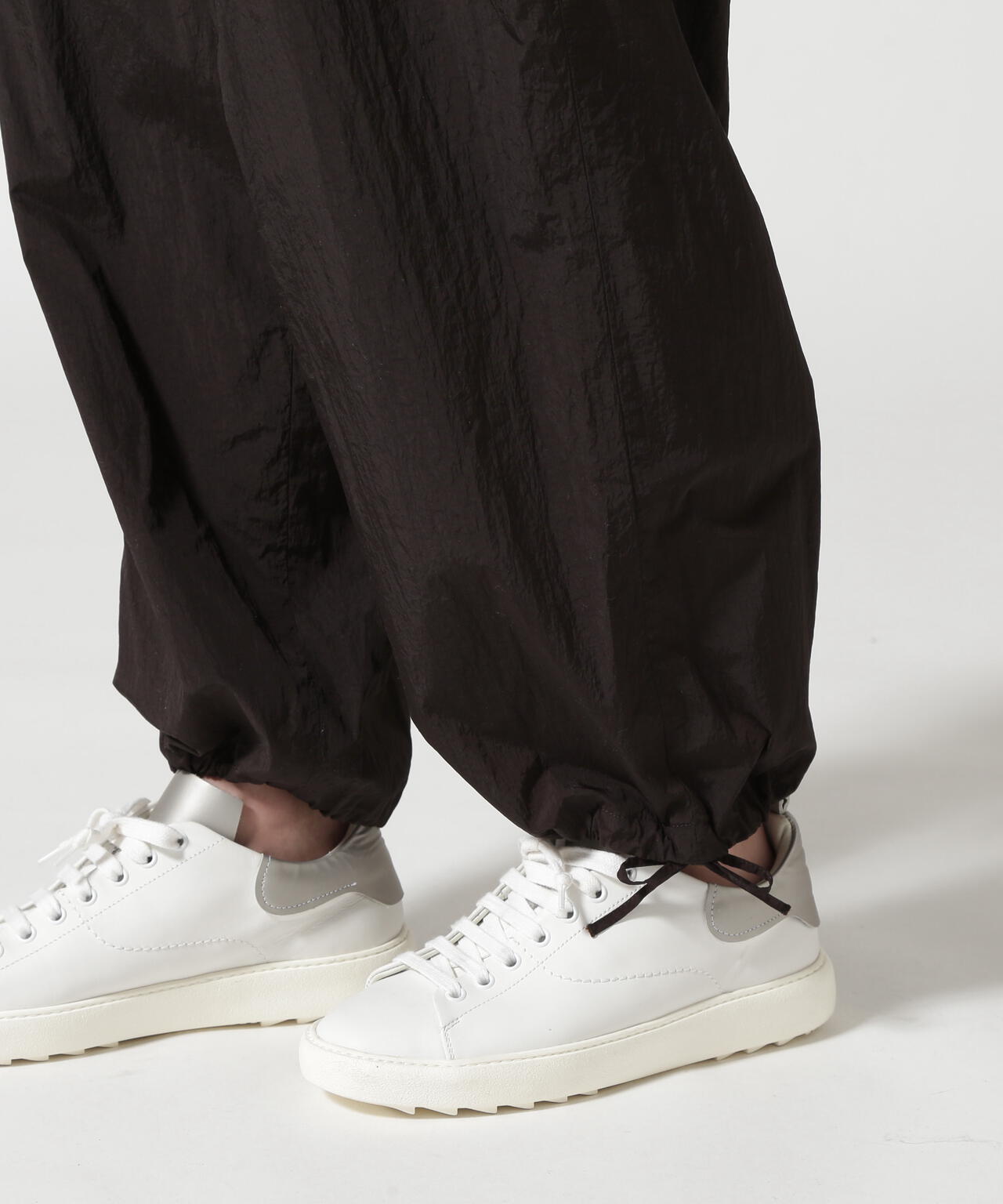 ATON (エイトン) HAND DIED NYLONOVER PANTS