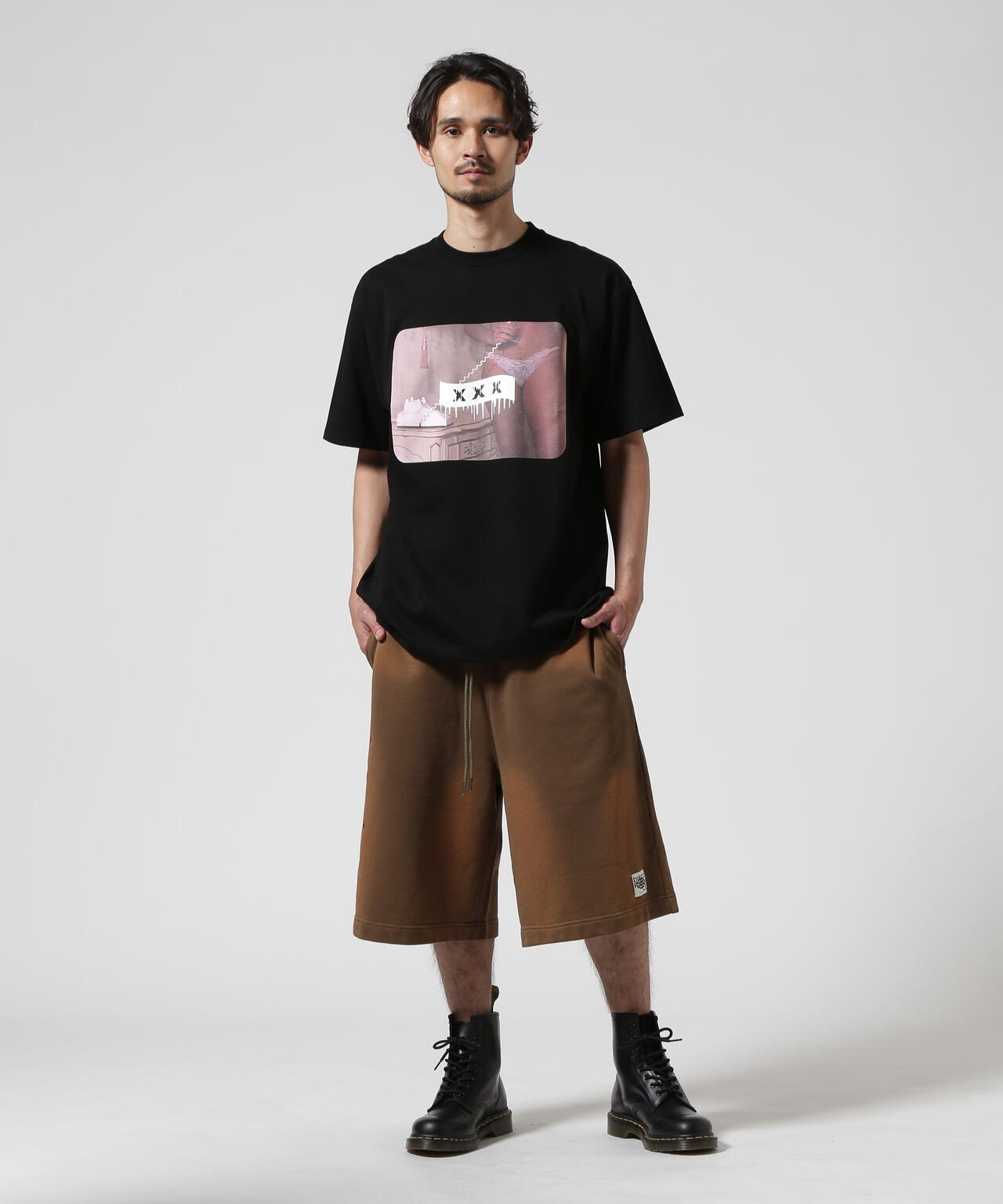 Children of the discordance / sunburn short pants