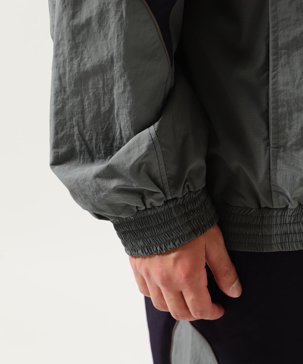 Children of the discordance / Second Edition / Track jkt