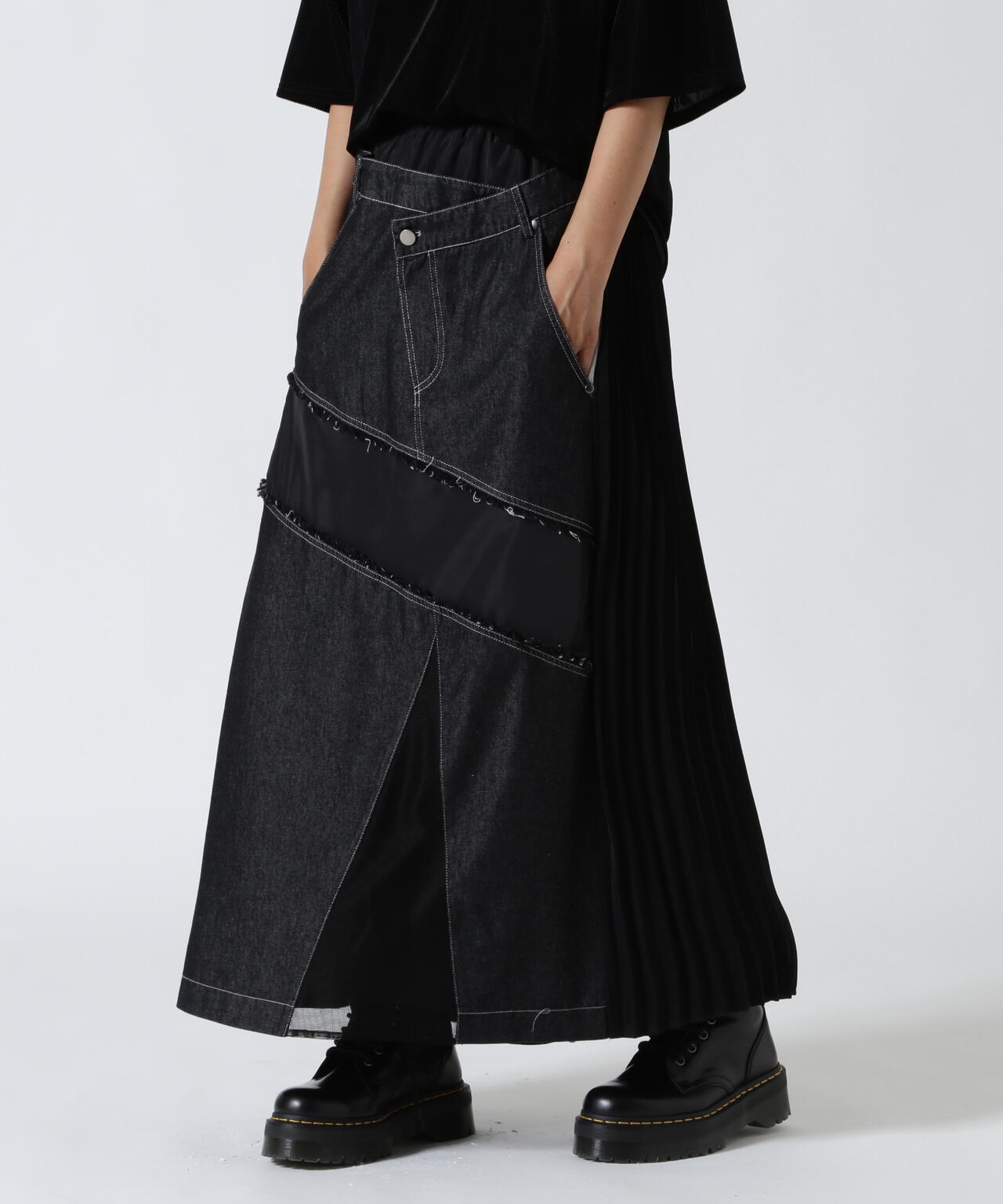 AULA AILA（アウラ アイラ）別注デニムコンビネーションプリーツスカート