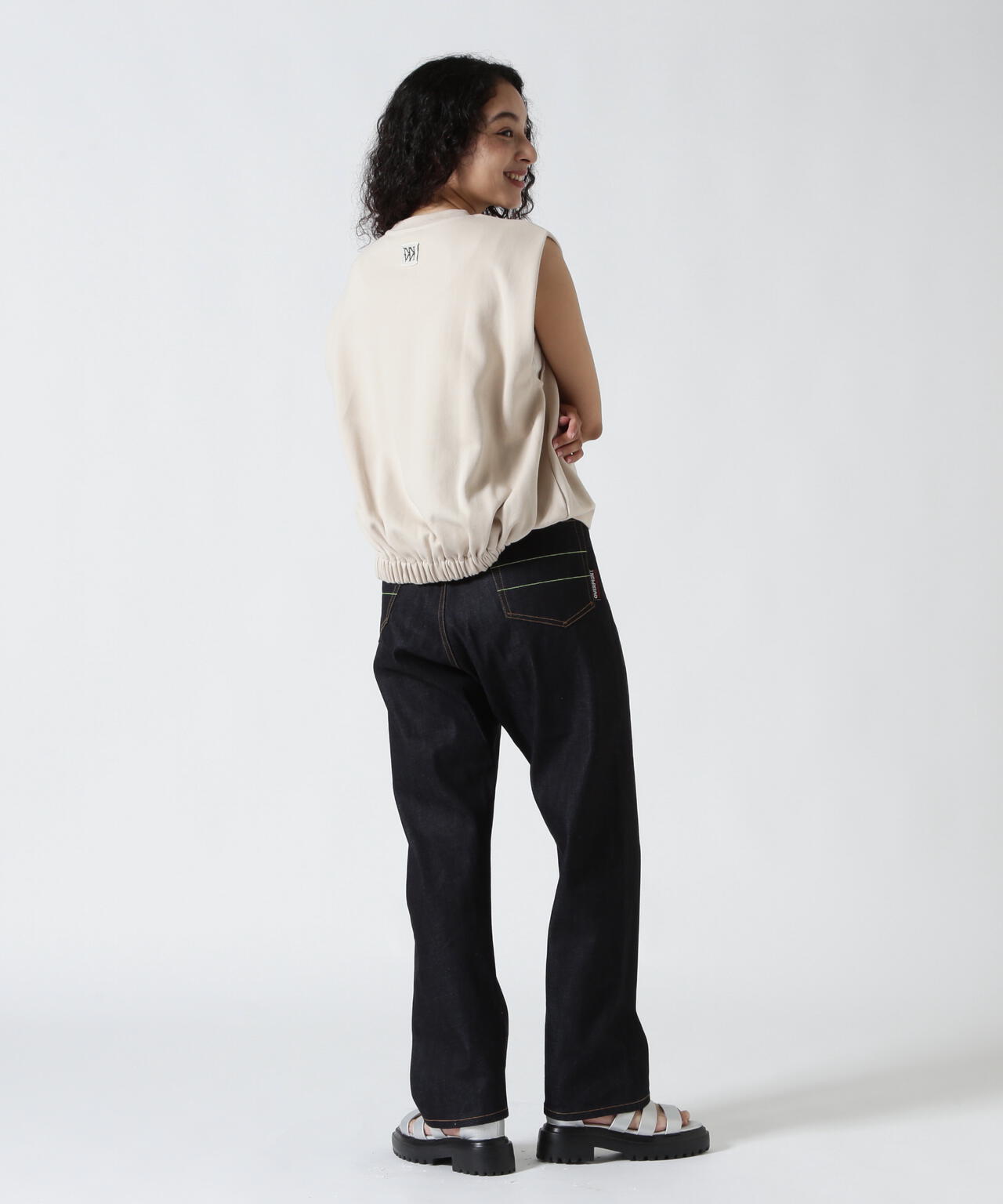 YENN（イエン）SLEEVELESS SWEAT PO /Y253-81077
