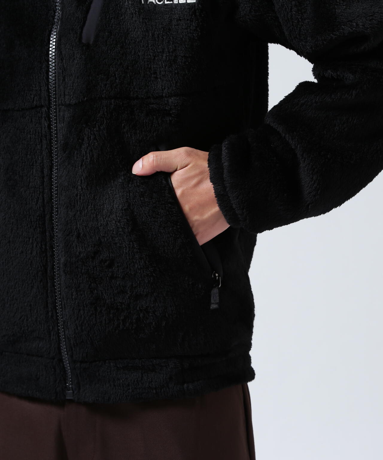 THE NORTH FACE (ザ・ノース・フェイス）Verse Loft Jacket