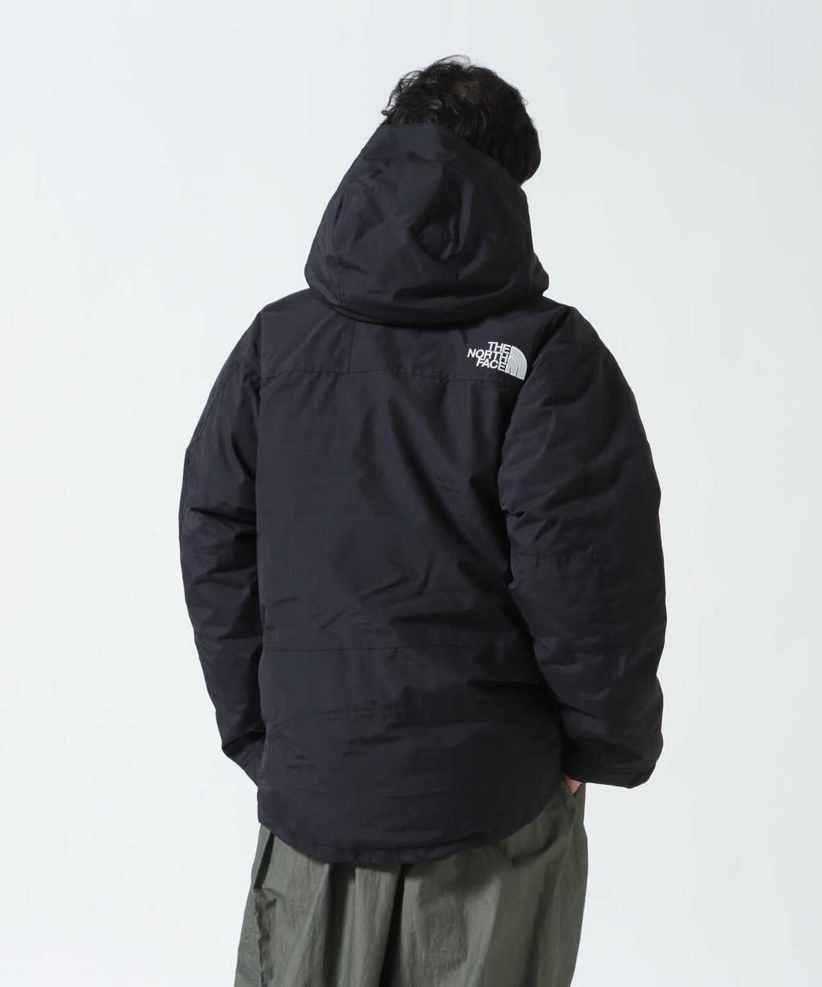 THE NORTH FACE (ザ・ノース・フェイス）Mountain Down Jacket