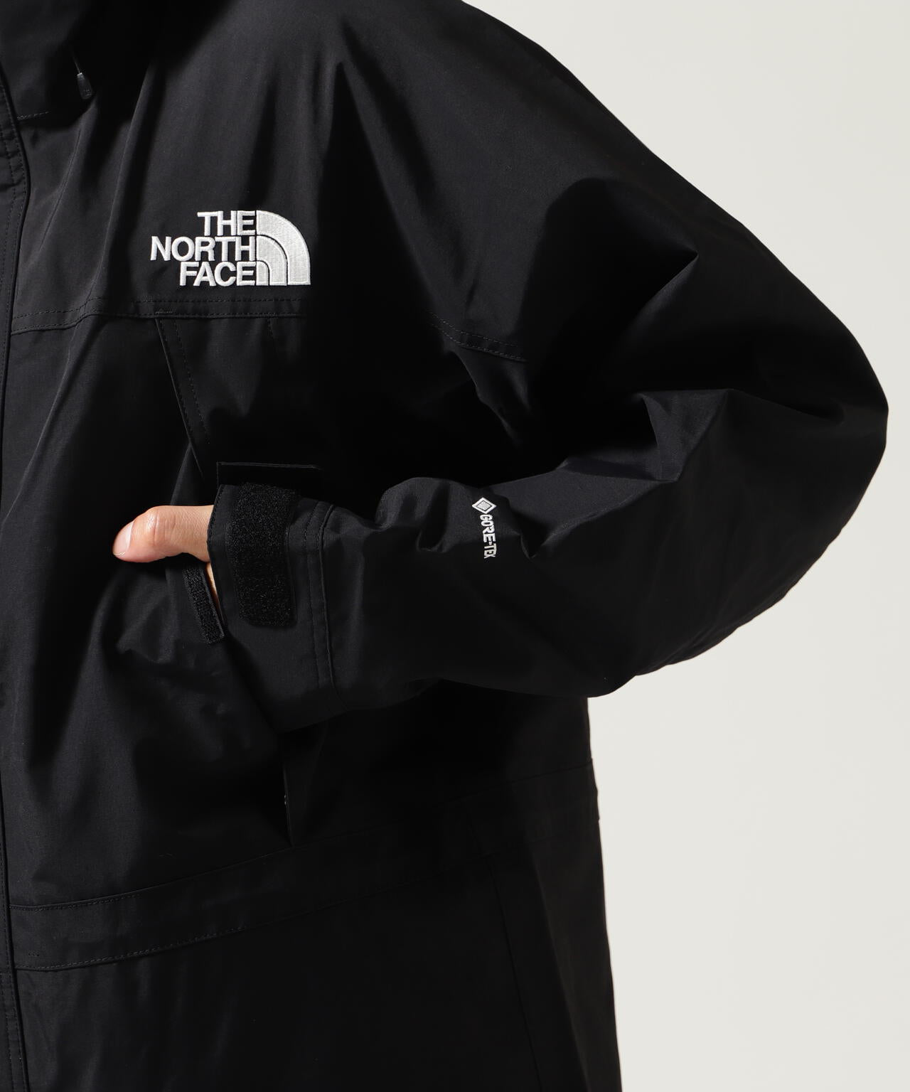 THE NORTH FACE / Mountain Light Jacket NP62450