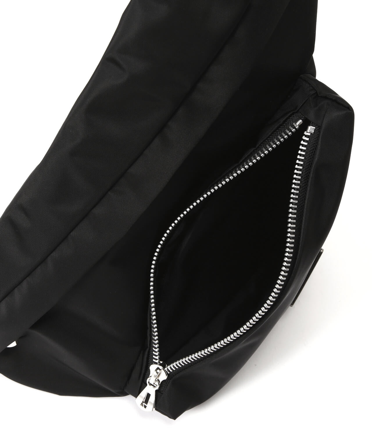 Children of the discordance x iTTi / SLING BAG