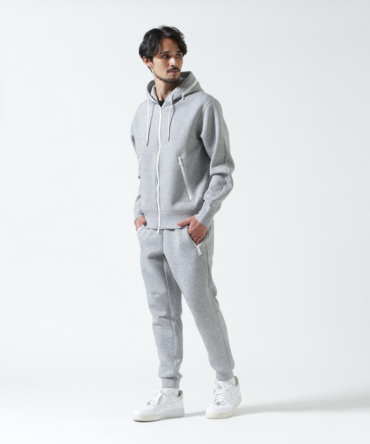 PIUORO(ピウオロ) CARDBOARD JOGGER PANTS