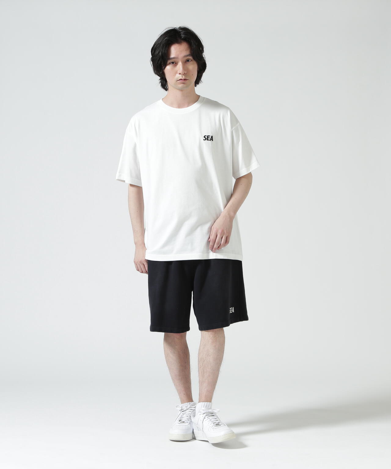 177cm B:81 W:72 H:88 着用サイズ：L