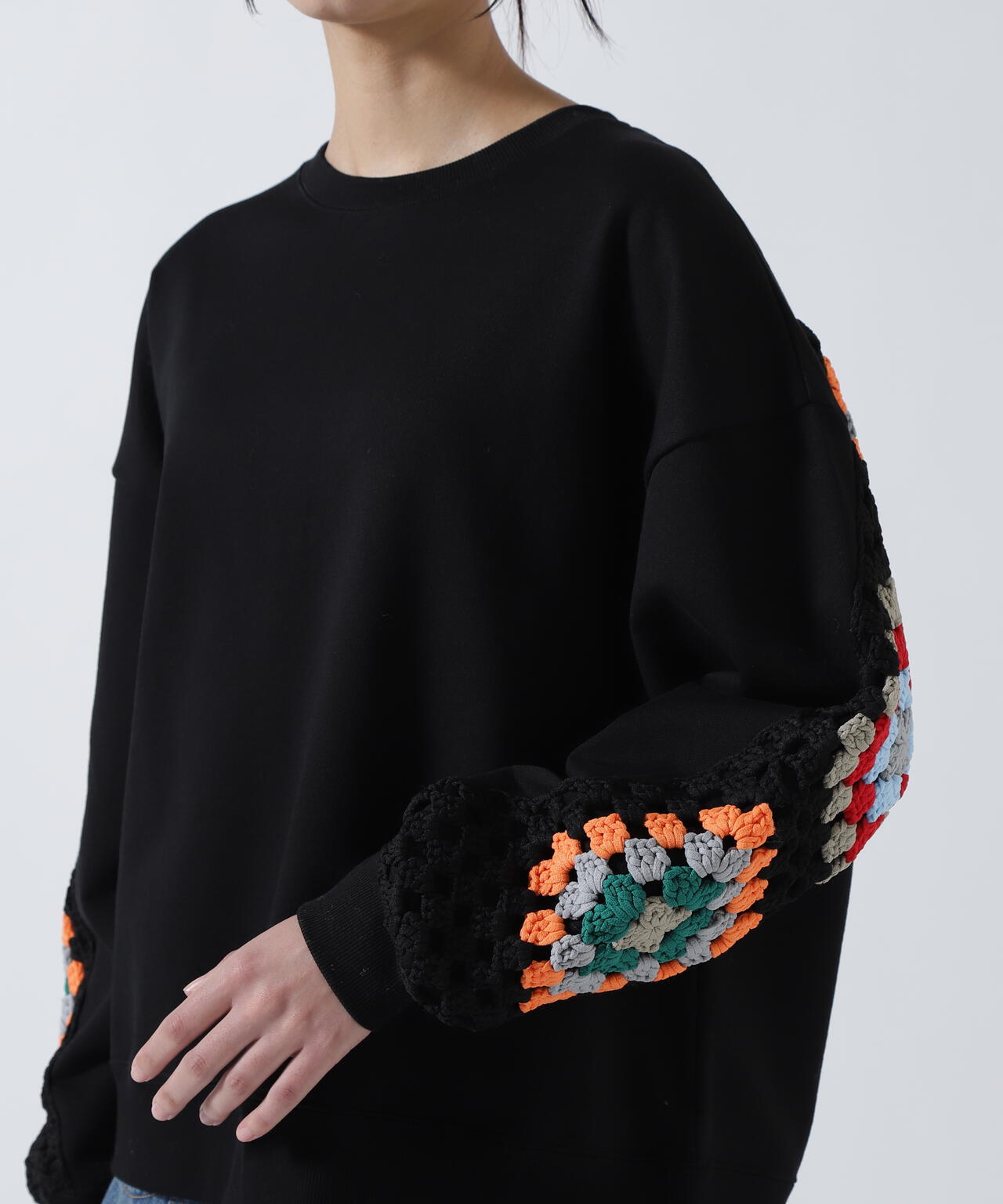 DISCOVERED(ディスカバード) 別注 CROCHET SLEEVE SWEAT WOMEN